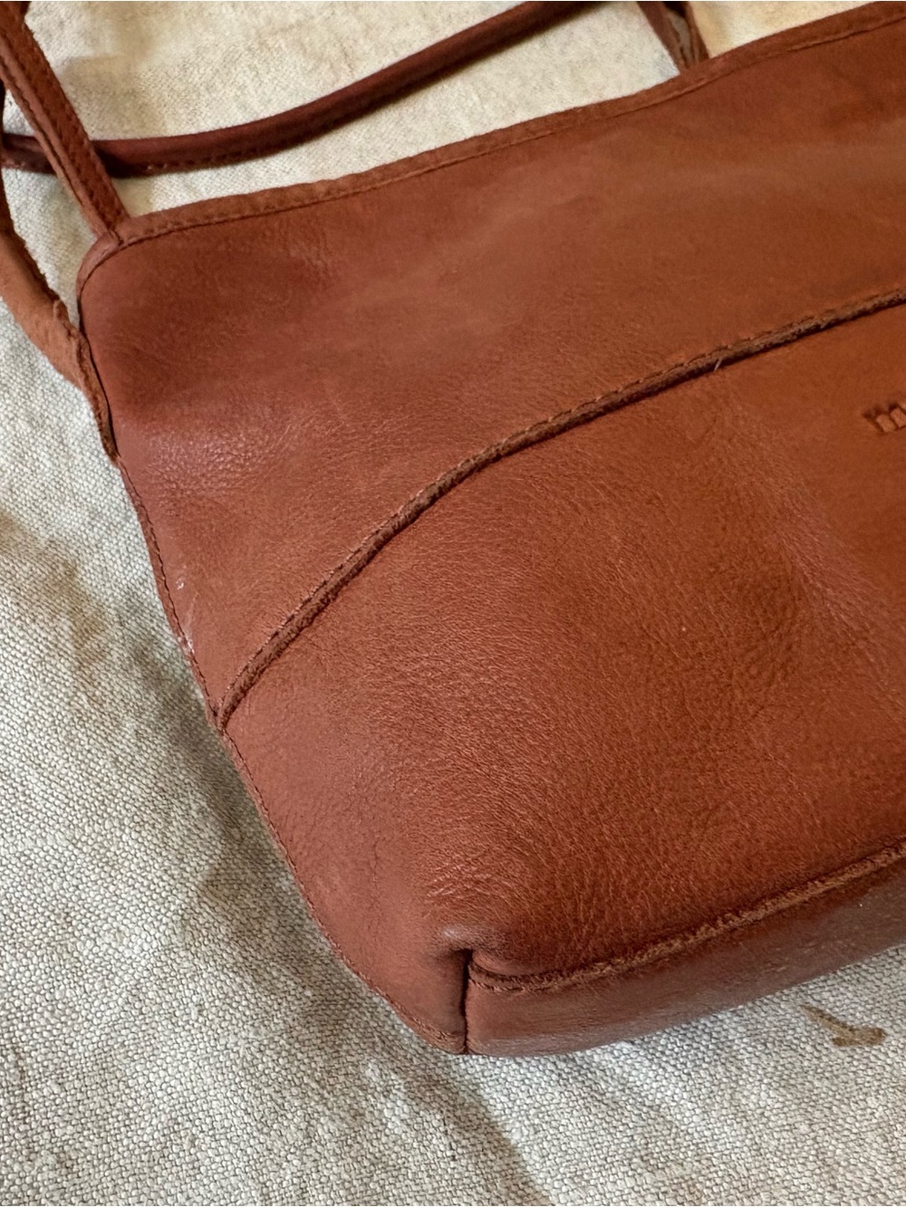 margot Tan Leather Crossbody Bag - Picture 4 of 13